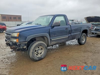 2005 CHEVROLET SILVERADO K2500 HEAVY DUTY 1GCHK24235E285436 - główne zdjęcie licytacji z USA - miniatura