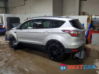 Drugie zdjęcie samochodu z przodu: 2017 FORD ESCAPE TITANIUM VIN:1FMCU9J90HUB41587 - miniatura