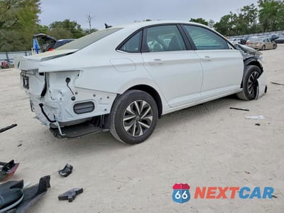 Trzecie zdjęcie samochodu z tyłu: 2026 VOLKSWAGEN JETTA S VIN:3VW5W7BU2TM022190 - miniatura