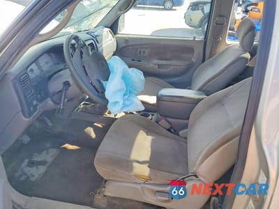 Zdjęcie 7 z 11 samochodu: 2002 TOYOTA TACOMA VIN:5TEWN72N62Z015022 - miniatura