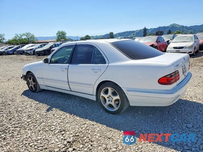 Drugie zdjęcie samochodu z przodu: 2000 MERCEDES-BENZ E-CLASS E320 VIN:WDBJF65J0YB149580 - miniatura