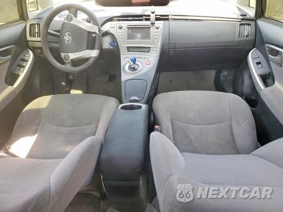 Zdjęcie 8 z 12 samochodu: 2015 TOYOTA PRIUS TWO VIN:JTDKN3DU1F0482494 - miniatura