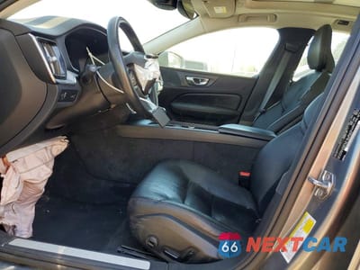 Zdjęcie 7 z 11 samochodu: 2020 VOLVO S60 T5 MOMENTUM VIN:7JR102FK3LG043124 - miniatura