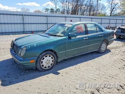 1999 MERCEDES BENZ E 300TD WDBJF25HXXA933808 - główne zdjęcie licytacji z USA - miniatura