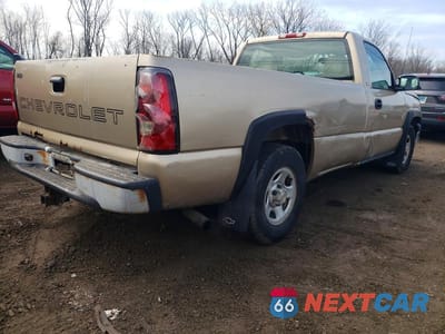 Trzecie zdjęcie samochodu z tyłu: 2004 CHEVROLET SILVERADO C1500 VIN:1GCEC14T84E116241 - miniatura