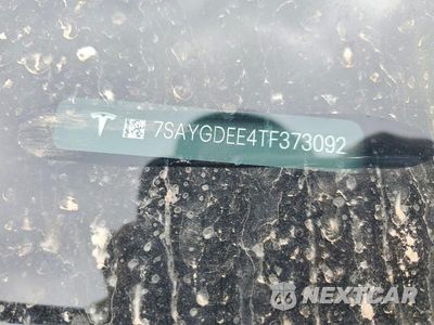 Zdjęcie 13 z 13 samochodu: 2026 TESLA MODEL Y VIN:7SAYGDEE4TF373092 - miniatura