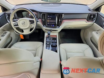 Zdjęcie 8 z 12 samochodu: 2021 VOLVO S60 T5 MOMENTUM VIN:7JR102FK4MG094147 - miniatura