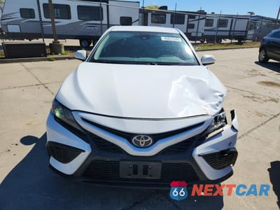 Piąte zdjęcie samochodu w środku: 2021 TOYOTA CAMRY SE VIN:4T1G11AK7MU415263 - miniatura