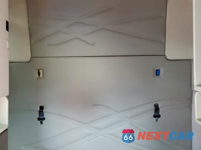 Zdjęcie 6 z 10 samochodu: 2014 VOLVO VN VNM VIN:4V4M99DG4EN150100 - miniatura