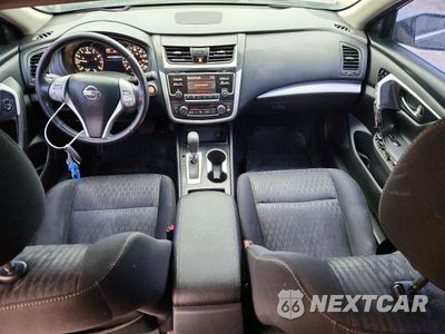 Zdjęcie 8 z 13 samochodu: 2017 NISSAN ALTIMA 2.5 SV VIN:1N4AL3AP8HC290920 - miniatura