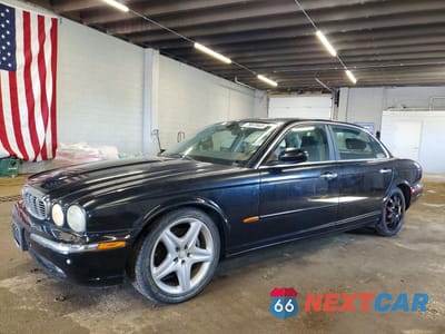 2005 JAGUAR XJ8 L SAJWA79CX5SG38057 - główne zdjęcie licytacji z USA - miniatura