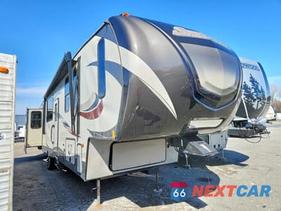 2016 KEYSTONE SPRINTER CAMPER 4YDF35321G1532029 - główne zdjęcie licytacji z USA - miniatura