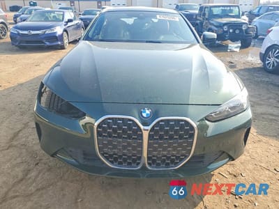 Piąte zdjęcie samochodu w środku: 2022 BMW 430XI VIN:WBA73AP05NCJ27072 - miniatura