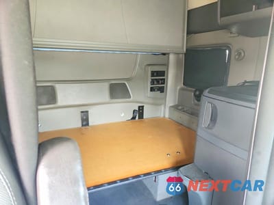 Zdjęcie 6 z 10 samochodu: 2016 INTERNATIONAL PROSTAR VIN:3HSDJAPR9GN153641 - miniatura