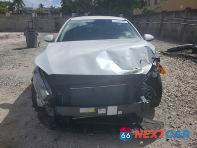 Piąte zdjęcie samochodu w środku: 2023 KIA FORTE LXS VIN:3KPF24AD7PE573427 - miniatura