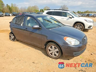 Czwarte zdjęcie samochodu z boku: 2011 HYUNDAI ACCENT GLS VIN:KMHCN4AC2BU607930 - miniatura