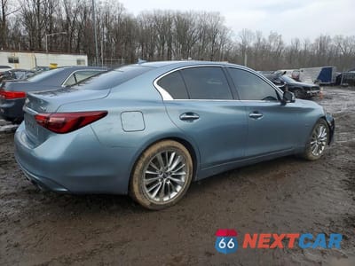 Trzecie zdjęcie samochodu z tyłu: 2019 INFINITI Q50 3.0T LUXE VIN:JN1EV7APXKM513461 - miniatura