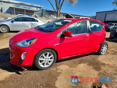 2016 TOYOTA PRIUS C THREE JTDKDTB36G1135591 - główne zdjęcie licytacji z USA - miniatura