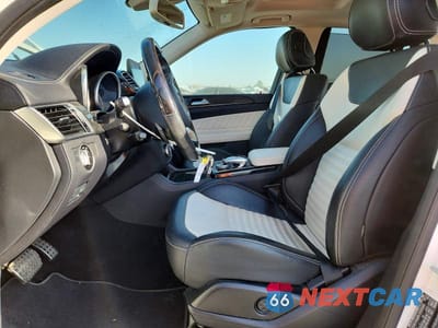 Zdjęcie 7 z 12 samochodu: 2018 MERCEDES-BENZ GLE 43 AMG VIN:4JGDA6EB7JA995329 - miniatura