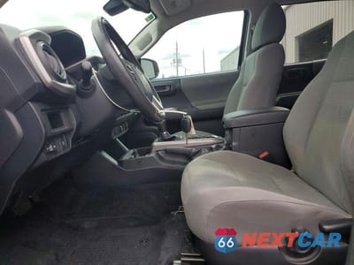 Zdjęcie 7 z 12 samochodu: 2018 TOYOTA TACOMA SR5 V6 VIN:3TMAZ5CNXJM075754 - miniatura