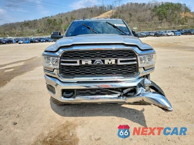Piąte zdjęcie samochodu w środku: 2021 RAM 2500 TRADESMAN VIN:3C6UR5CJ1MG679696 - miniatura