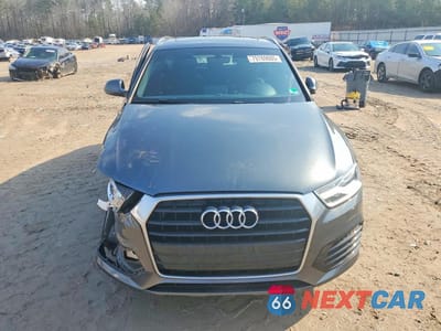 Piąte zdjęcie samochodu w środku: 2018 AUDI Q3 PREMIUM VIN:WA1BCCFS0JR013459 - miniatura