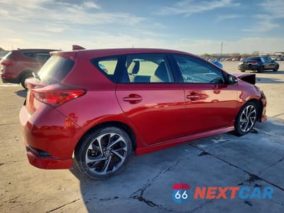 Trzecie zdjęcie samochodu z tyłu: 2017 TOYOTA COROLLA IM BASE VIN:JTNKARJE5HJ534245 - miniatura
