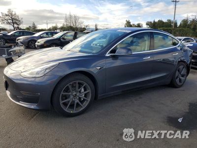 2018 TESLA MODEL 3 5YJ3E1EB2JF144795 - główne zdjęcie licytacji z USA - miniatura
