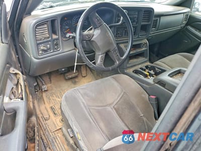 Zdjęcie 8 z 12 samochodu: 2005 GMC NEW SIERRA C1500 VIN:2GTEC19TX51180759 - miniatura