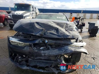 Piąte zdjęcie samochodu w środku: 2018 BMW 330 XI VIN:WBA8K3C57JA024021 - miniatura