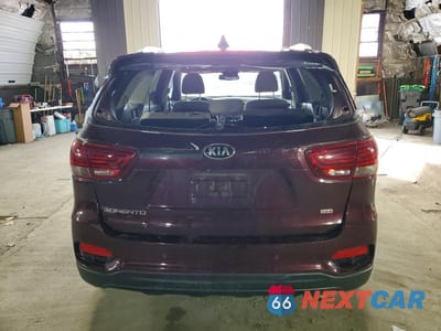 Zdjęcie 6 z 13 samochodu: 2019 KIA SORENTO LX VIN:5XYPGDA32KG510583 - miniatura