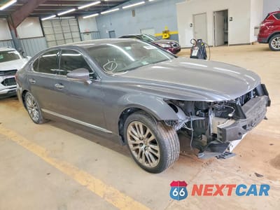 Czwarte zdjęcie samochodu z boku: 2014 LEXUS LS 460 VIN:JTHCLSEF9E5022649 - miniatura