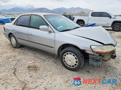 Czwarte zdjęcie samochodu z boku: 2000 HONDA ACCORD LX VIN:JHMCG6657YC005526 - miniatura