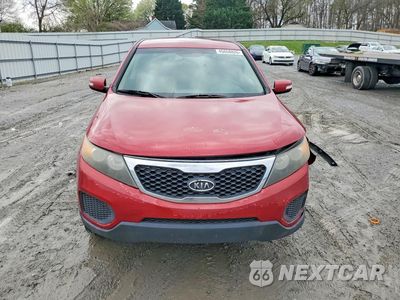 Piąte zdjęcie samochodu w środku: 2011 KIA SORENTO LX VIN:5XYKT3A11BG010364 - miniatura