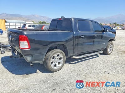 Trzecie zdjęcie samochodu z tyłu: 2019 RAM 1500 BIG HORN VIN:1C6RRFFG0KN743968 - miniatura