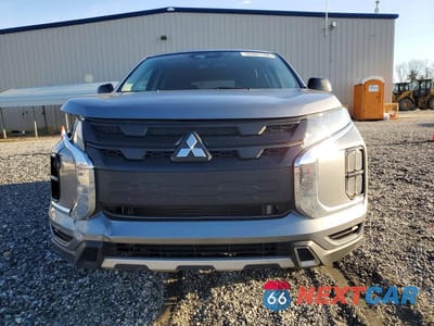 Piąte zdjęcie samochodu w środku: 2022 MITSUBISHI OUTLANDER SPORT ES VIN:JA4APUAU5NU014589 - miniatura