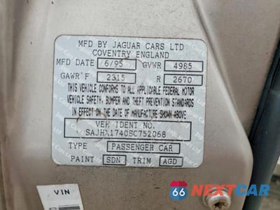 Zdjęcie 12 z 12 samochodu: 1995 JAGUAR XJ6 VIN:SAJHX1740SC752068 - miniatura