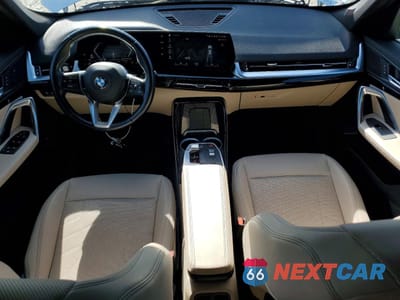 Zdjęcie 8 z 12 samochodu: 2023 BMW X1 XDRIVE28I VIN:WBX73EF0XP5X84052 - miniatura
