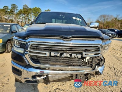 Piąte zdjęcie samochodu w środku: 2024 RAM 1500 LARAMIE VIN:1C6SRFJT1RN158798 - miniatura