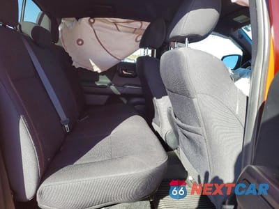 Zdjęcie 10 z 12 samochodu: 2018 TOYOTA TACOMA TRD SPORT VIN:3TMAZ5CN9JM055740 - miniatura