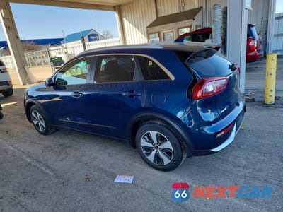 Drugie zdjęcie samochodu z przodu: 2017 KIA NIRO LX VIN:KNDCB3LC3H5056446 - miniatura