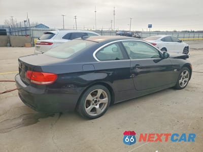 Trzecie zdjęcie samochodu z tyłu: 2010 BMW 328 XI VIN:WBAWC3C57AP470445 - miniatura