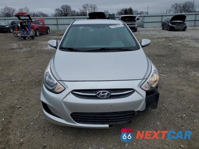Piąte zdjęcie samochodu w środku: 2017 HYUNDAI ACCENT SE VIN:KMHCT4AEXHU224477 - miniatura