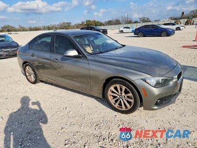 Czwarte zdjęcie samochodu z boku: 2017 BMW 320 I VIN:WBA8E1G57HNU14917 - miniatura