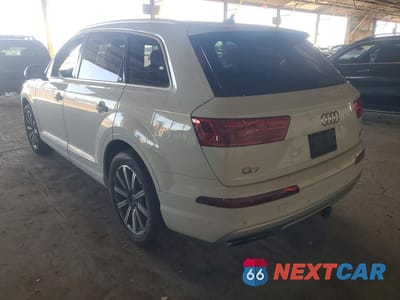 Drugie zdjęcie samochodu z przodu: 2017 AUDI Q7 PREMIUM PLUS VIN:WA1LAAF74HD044814 - miniatura