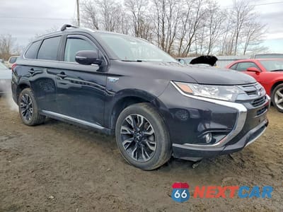 Czwarte zdjęcie samochodu z boku: 2018 MITSUBISHI OUTLANDER SE VIN:JA4J24A55JZ057379 - miniatura