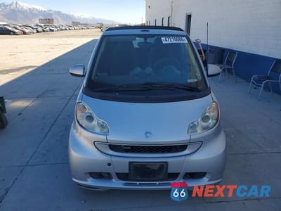 Piąte zdjęcie samochodu w środku: 2009 SMART FORTWO PASSION VIN:WMEEK31X79K244552 - miniatura