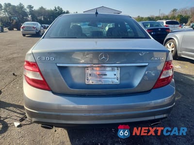 Zdjęcie 6 z 12 samochodu: 2010 MERCEDES-BENZ C300 VIN:WDDGF8BB2AF474899 - miniatura