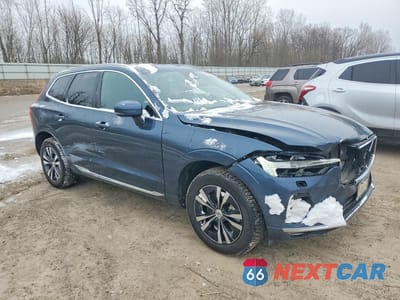 Czwarte zdjęcie samochodu z boku: 2023 VOLVO XC60 CORE VIN:YV4H60DV1P1393189 - miniatura