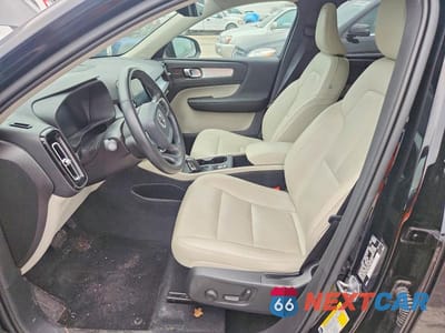 Zdjęcie 7 z 13 samochodu: 2020 VOLVO XC40 T5 MOMENTUM VIN:YV4162UK3L2277080 - miniatura